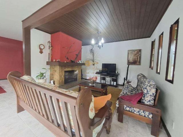 Casa / Sobrado para Venda em Teresópolis/RJ Albuquerque 4 Quartos