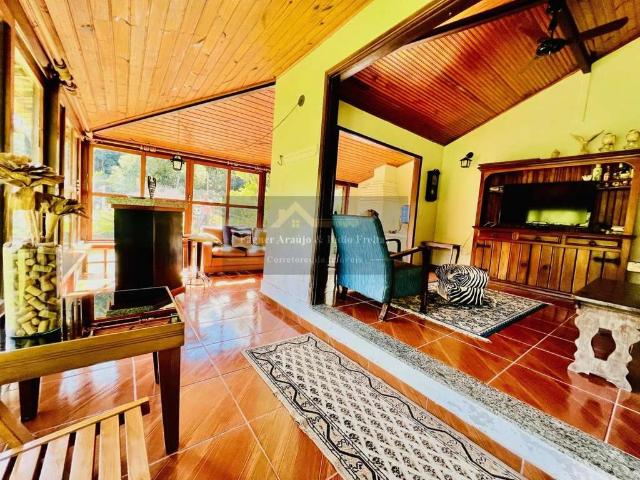 Casa / Sobrado para Venda em Teresópolis/RJ Albuquerque 5 Quartos