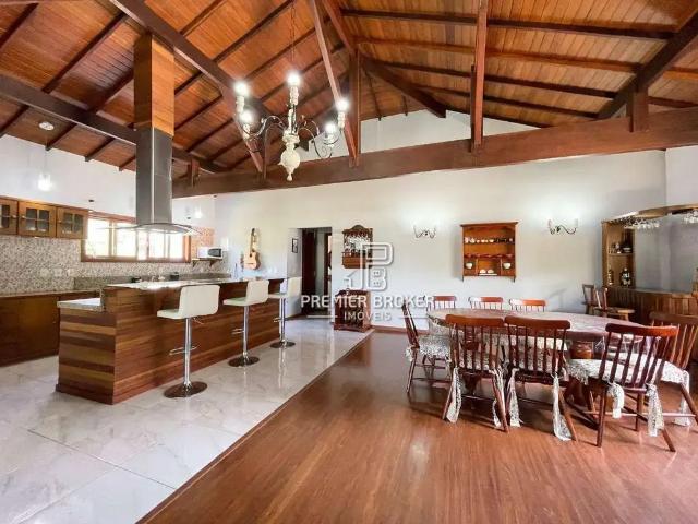 Casa / Sobrado para Venda em Teresópolis/RJ Alto 4 Quartos