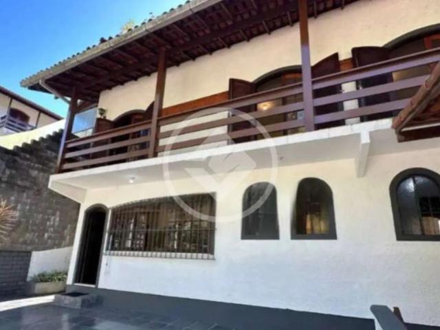 Casa / Sobrado para Venda em Teresópolis/RJ Alto 4 Quartos