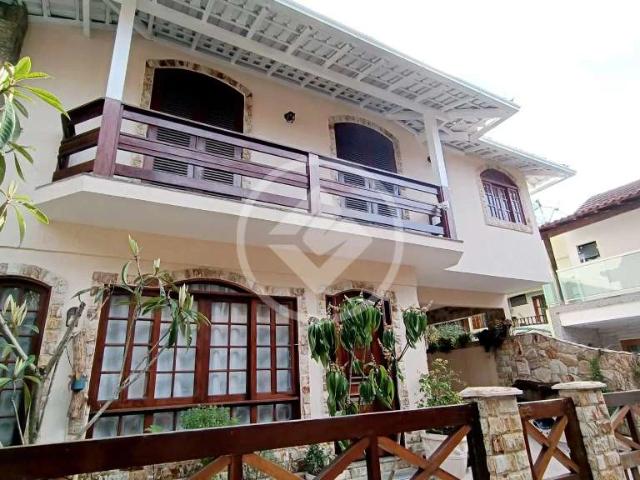 Casa / Sobrado para Venda em Teresópolis/RJ Alto 5 Quartos