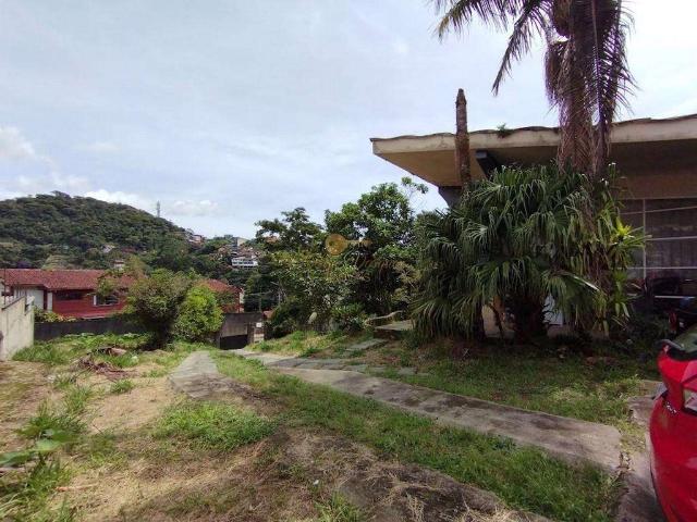 Casa / Sobrado para Venda em Teresópolis/RJ Araras 3 Quartos