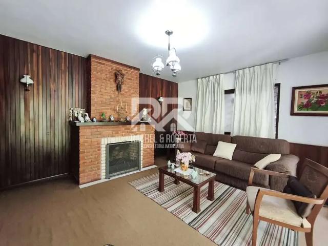 Casa / Sobrado para Venda em Teresópolis/RJ Araras 3 Quartos