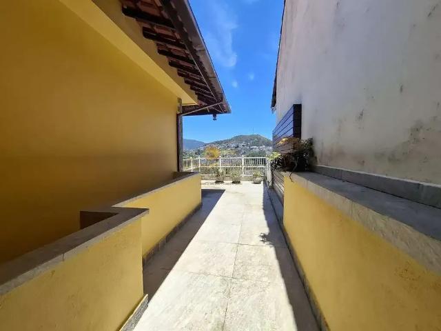 Casa / Sobrado para Venda em Teresópolis/RJ Barra do Imbuí 3 Quartos