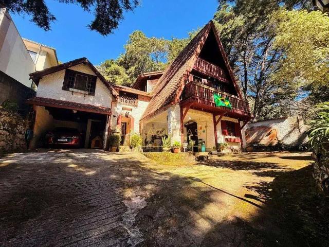 Casa / Sobrado para Venda em Teresópolis/RJ Cascata dos Amores 3 Quartos