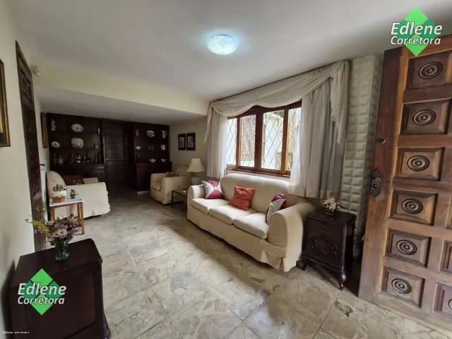 Casa / Sobrado para Venda em Teresópolis/RJ Carlos Guinle 4 Quartos