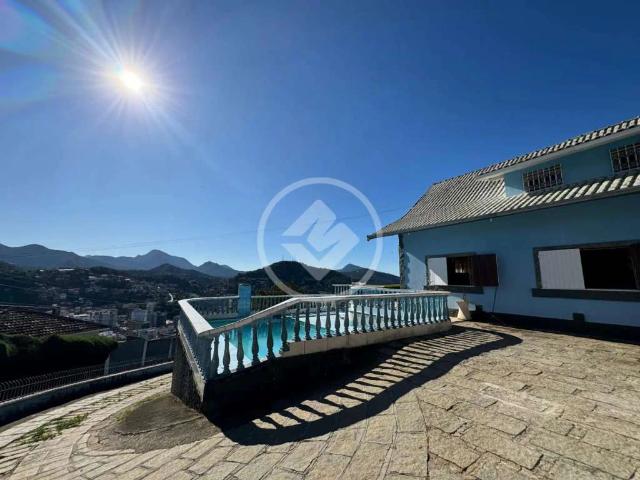 Casa / Sobrado para Venda em Teresópolis/RJ Fazendinha 4 Quartos