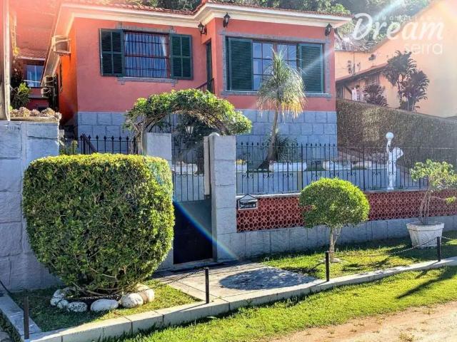Casa / Sobrado para Venda em Teresópolis/RJ Golfe 3 Quartos