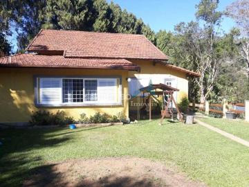 Casa / Sobrado para Venda em Teresópolis/RJ Golfe 3 Quartos