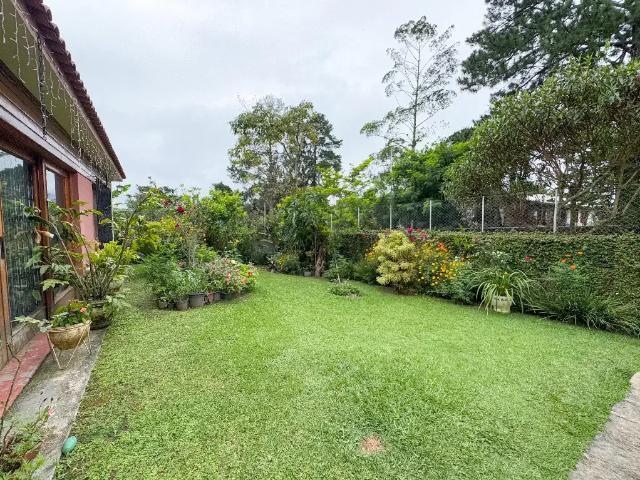 Casa / Sobrado para Venda em Teresópolis/RJ Iucas 4 Quartos