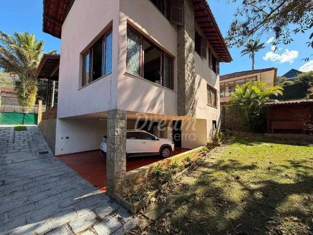 Casa / Sobrado para Venda em Teresópolis/RJ Iucas 4 Quartos