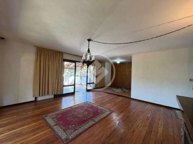 Casa / Sobrado para Venda em Teresópolis/RJ Iucas 5 Quartos