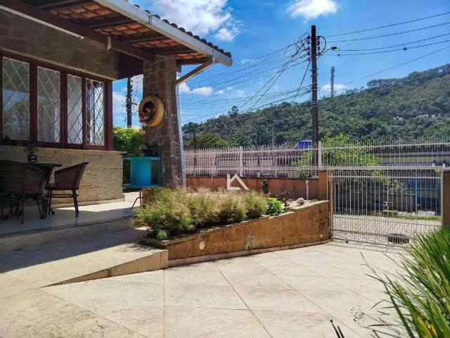 Casa / Sobrado para Venda em Teresópolis/RJ Jardim Cascata 3 Quartos