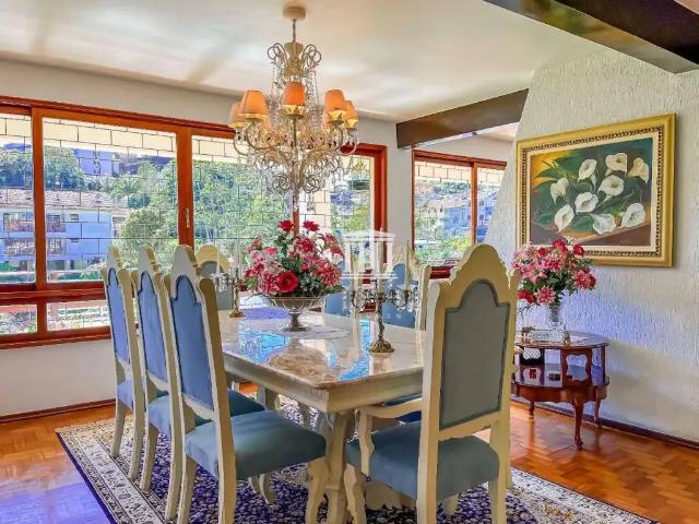 Casa / Sobrado para Venda em Teresópolis/RJ Jardim Cascata 4 Quartos