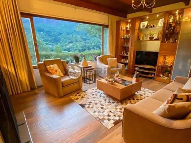 Casa / Sobrado para Venda em Teresópolis/RJ Parque do Imbui 5 Quartos