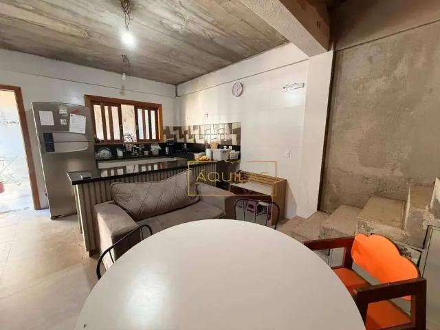 Casa / Sobrado para Venda em Teresópolis/RJ Pessegueiros 4 Quartos