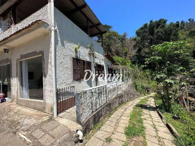 Casa / Sobrado para Venda em Teresópolis/RJ Pessegueiros 4 Quartos