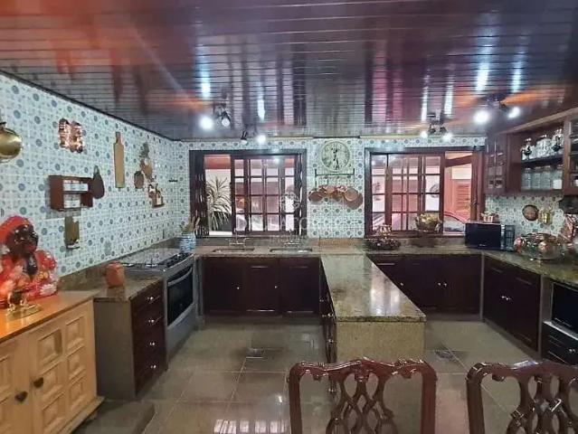 Casa / Sobrado para Venda em Teresópolis/RJ Posse 4 Quartos