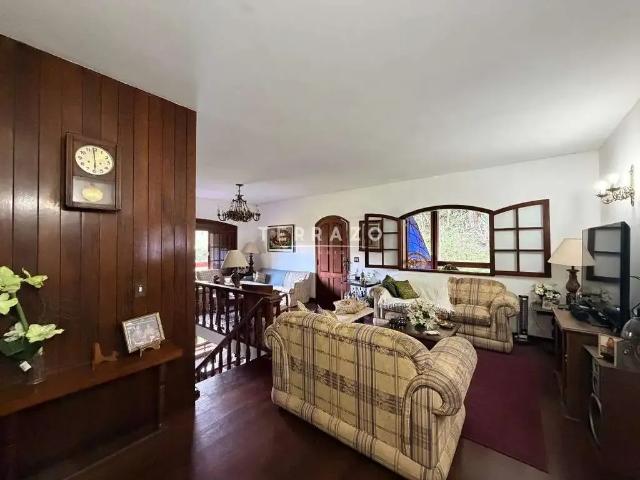 Casa / Sobrado para Venda em Teresópolis/RJ Três Córregos 9 Quartos