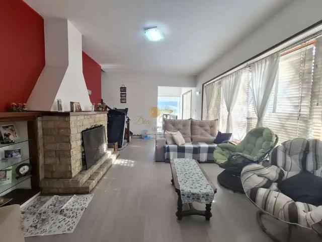 Casa / Sobrado para Venda em Teresópolis/RJ Várzea 4 Quartos