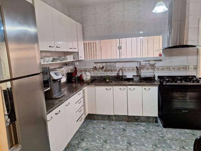 Casa / Sobrado para Venda em Teresópolis/RJ Várzea 3 Quartos