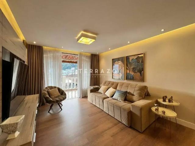 Casa / Sobrado para Venda em Teresópolis/RJ Várzea 3 Quartos