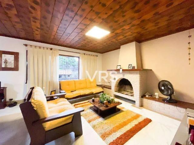 Casa / Sobrado para Venda em Teresópolis/RJ Várzea 3 Quartos