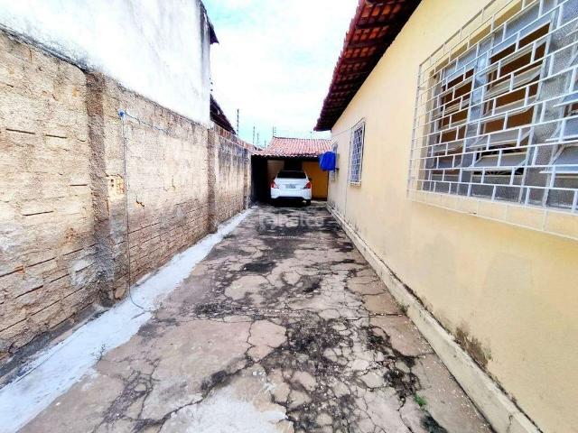 Casa / Sobrado para Venda em Teresina/PI Memorare 5 Quartos