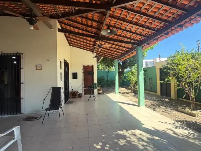 Casa / Sobrado para Venda em Teresina/PI Morada do Sol 4 Quartos