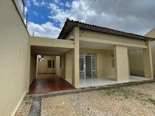 Casa / Sobrado para Venda em Teresina/PI Centro 4 Quartos