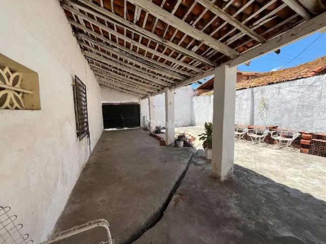 Casa / Sobrado para Venda em Teresina/PI Centro 3 Quartos
