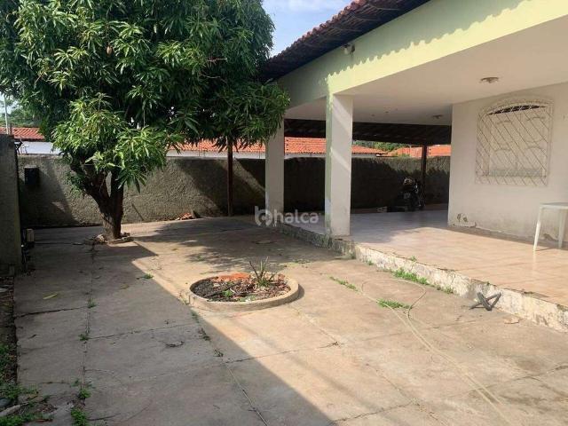 Casa / Sobrado para Venda em Teresina/PI Fátima 4 Quartos