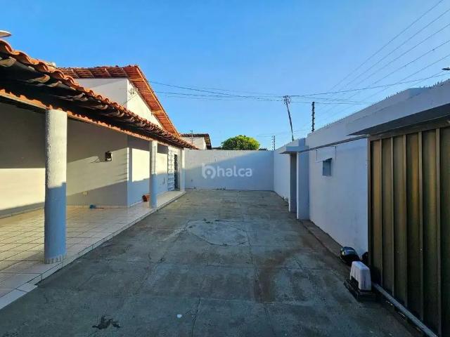 Casa / Sobrado para Venda em Teresina/PI Horto 5 Quartos