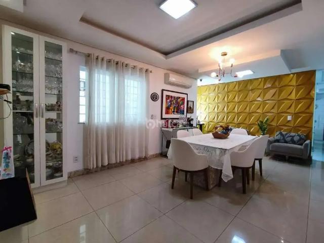 Casa / Sobrado para Venda em Teresina/PI Ininga 4 Quartos