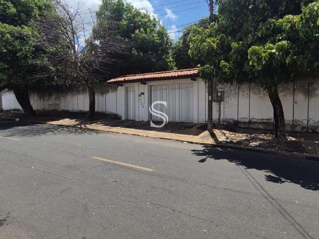 Casa / Sobrado para Venda em Teresina/PI Ininga 4 Quartos