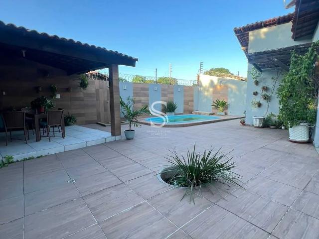 Casa / Sobrado para Venda em Teresina/PI Ininga 4 Quartos