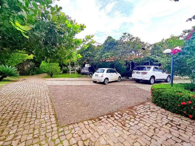 Casa / Sobrado para Venda em Teresina/PI Ininga 5 Quartos