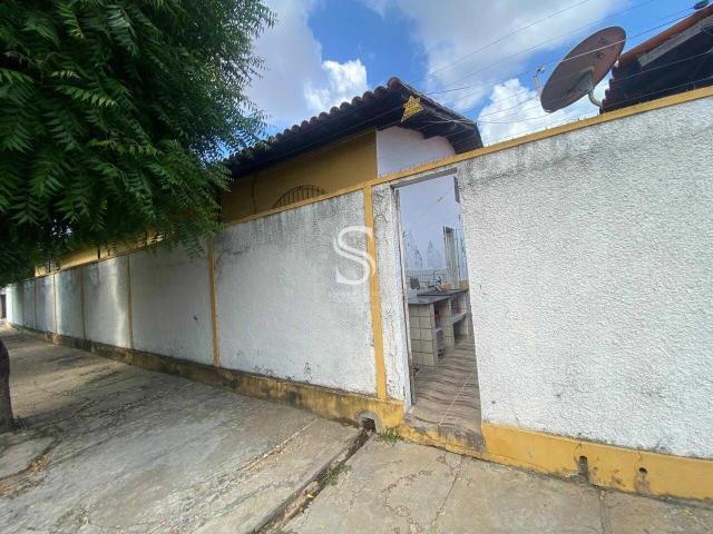 Casa / Sobrado para Venda em Teresina/PI Lourival Parente 3 Quartos