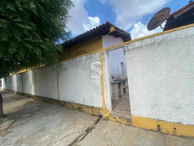 Casa / Sobrado para Venda em Teresina/PI Lourival Parente 3 Quartos