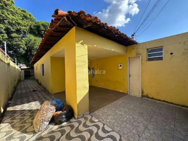 Casa / Sobrado para Venda em Teresina/PI Lourival Parente 4 Quartos