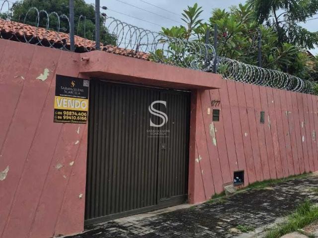 Casa / Sobrado para Venda em Teresina/PI Piçarreira 4 Quartos