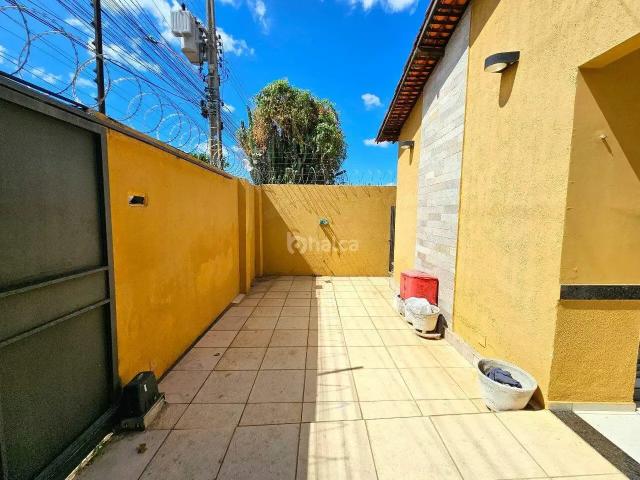 Casa / Sobrado para Venda em Teresina/PI Vermelha 5 Quartos