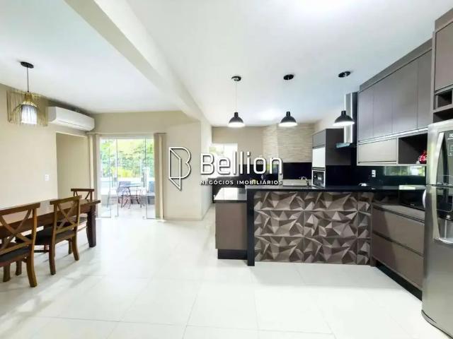 Casa / Sobrado para Venda em Timbó/SC Nações 4 Quartos