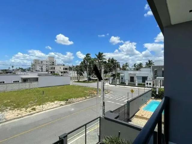 Casa / Sobrado para Venda em Tijucas/SC Areias 3 Quartos
