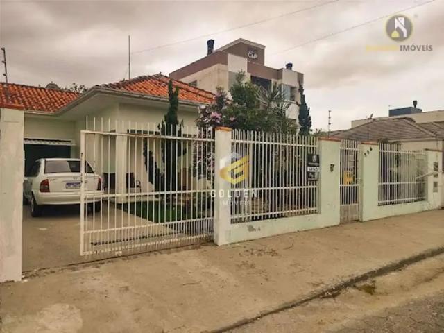 Casa / Sobrado para Venda em Tijucas/SC Areias 3 Quartos