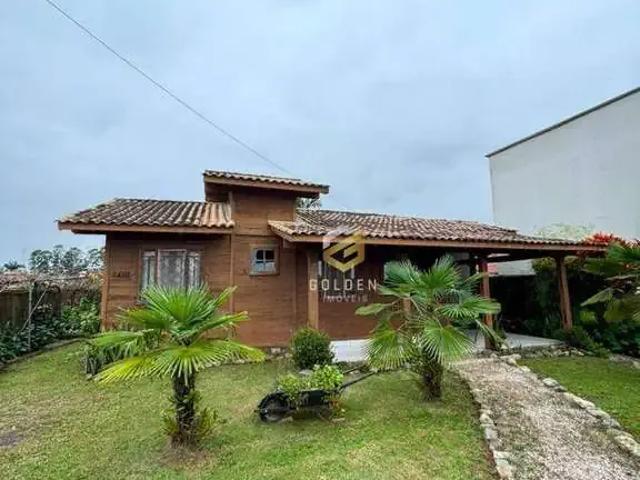 Casa / Sobrado para Venda em Tijucas/SC Areias 4 Quartos