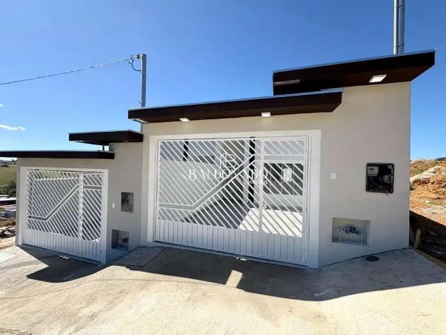 Casa / Sobrado para Venda em Toledo/MG Jardim das Oliveiras 2 Quartos