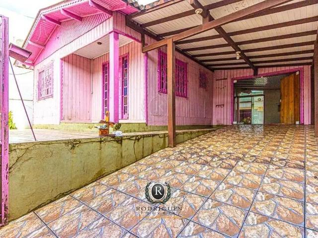 Casa / Sobrado para Venda em Torres/RS Vila São João 5 Quartos