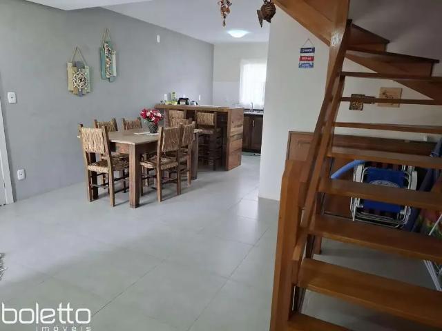 Casa / Sobrado para Venda em Torres/RS Centenário 3 Quartos