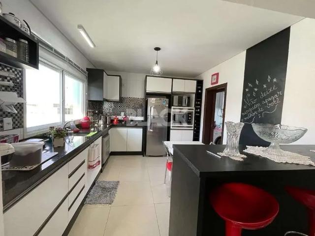 Casa / Sobrado para Venda em Torres/RS Centenário 4 Quartos